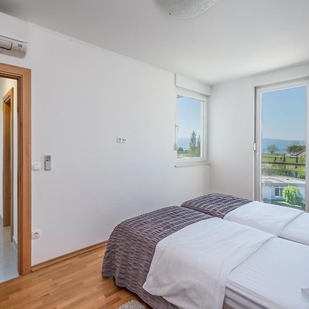 Ap 4+2 In One Of The Most Luxury Building In Omiš Habitación foto
