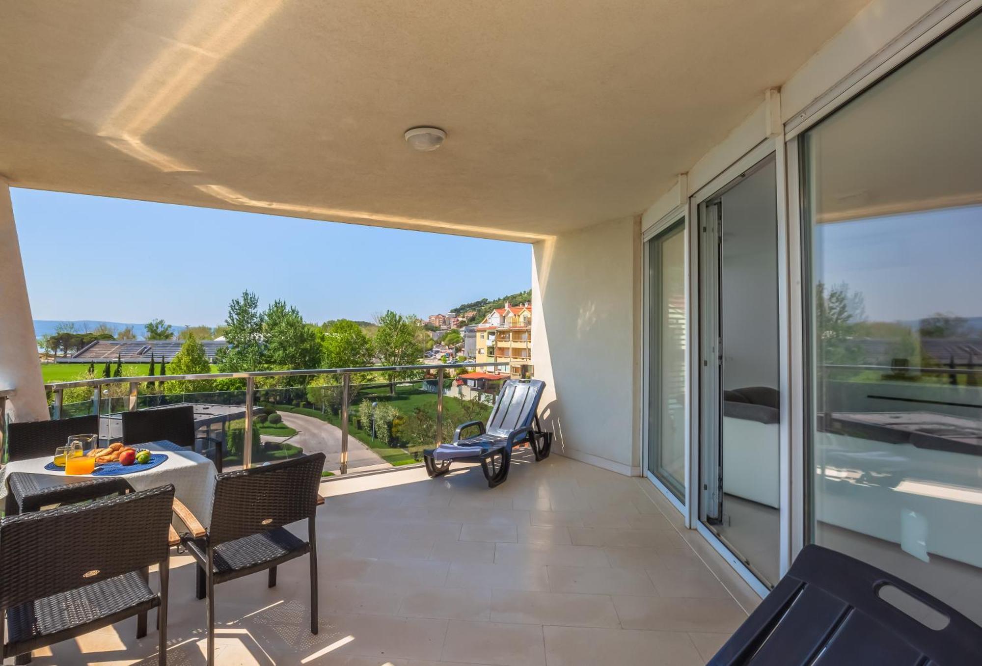 Ap 4+2 In One Of The Most Luxury Building In Omiš Habitación foto